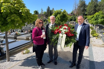 Sindikalne središnjice položile vijenac na Mirogoju	