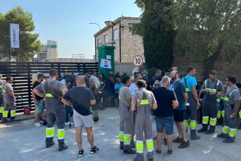 Štrajk upozorenja u Calucemu