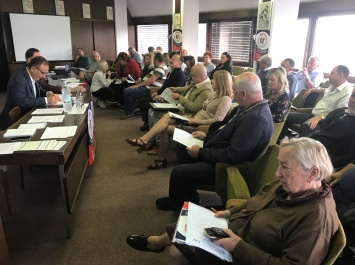 How do we make decisions?